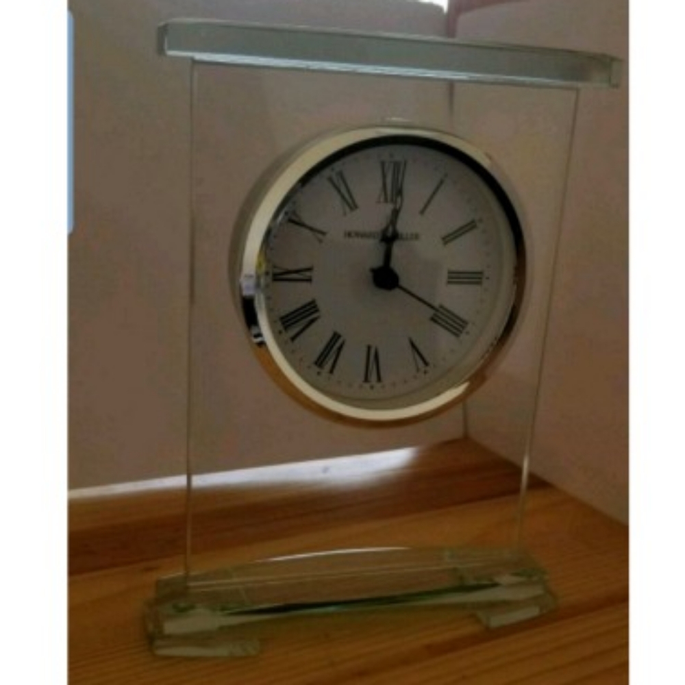 Howard Miller Desk Clock